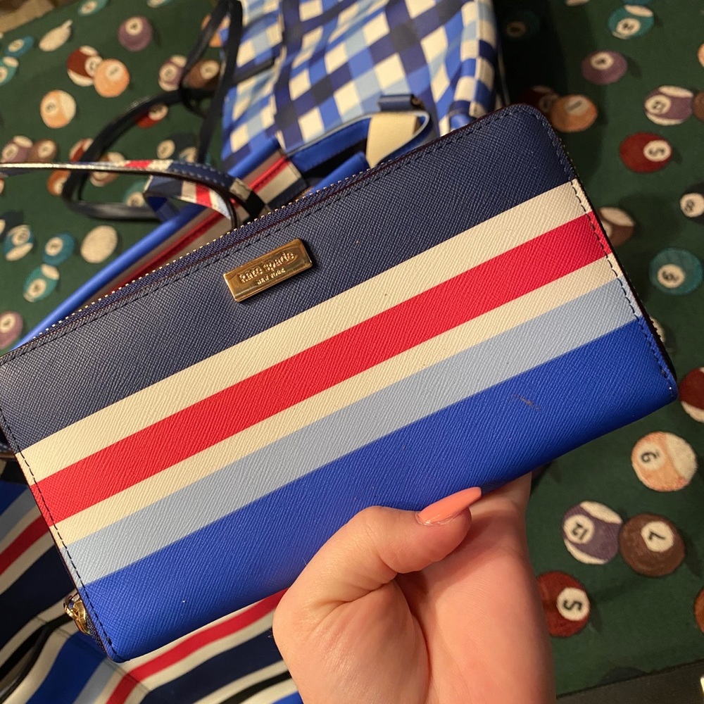 Purse - Picture 3 of 3